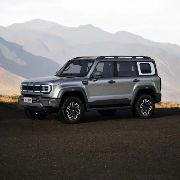 BAIC BJ40 Plus 2026: подробный обзор внедорожника для города и бездорожья