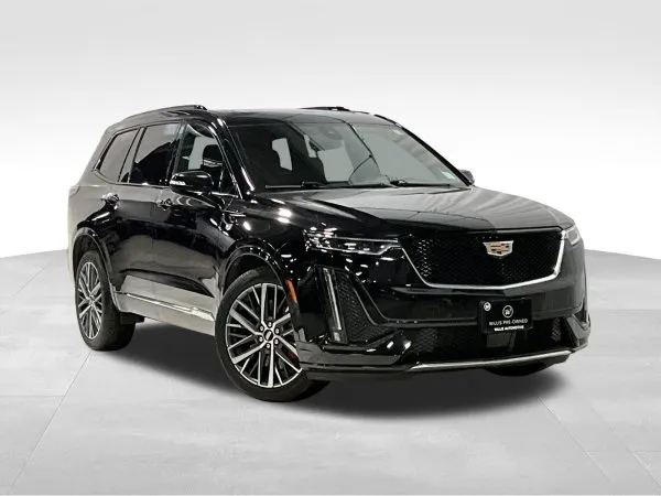 Cadillac XT6 2026: живой обзор большого кроссовера для семьи и трассы
