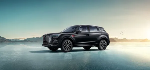 Hongqi HS5 2026: обзор, сравнение с конкурентами, нюансы владения
