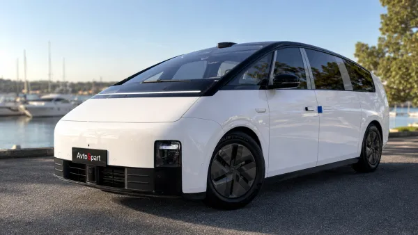 Li Auto Mega 2026: подробный обзор Ли Авто Mega для будущих владельцев