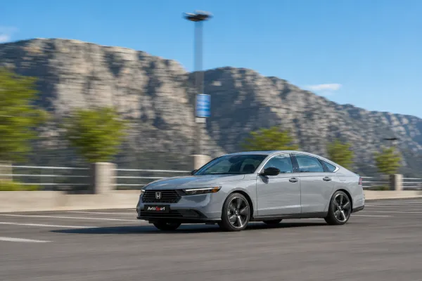 Honda Accord 2026: детальный обзор Хонда Accord для будущих владельцев